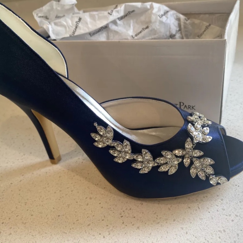 Elegant Park Navy Blue Embellished Heels